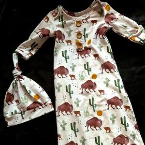 Caden Lane Buffalo Cactus Newborn Knotted Gown and Hat Set